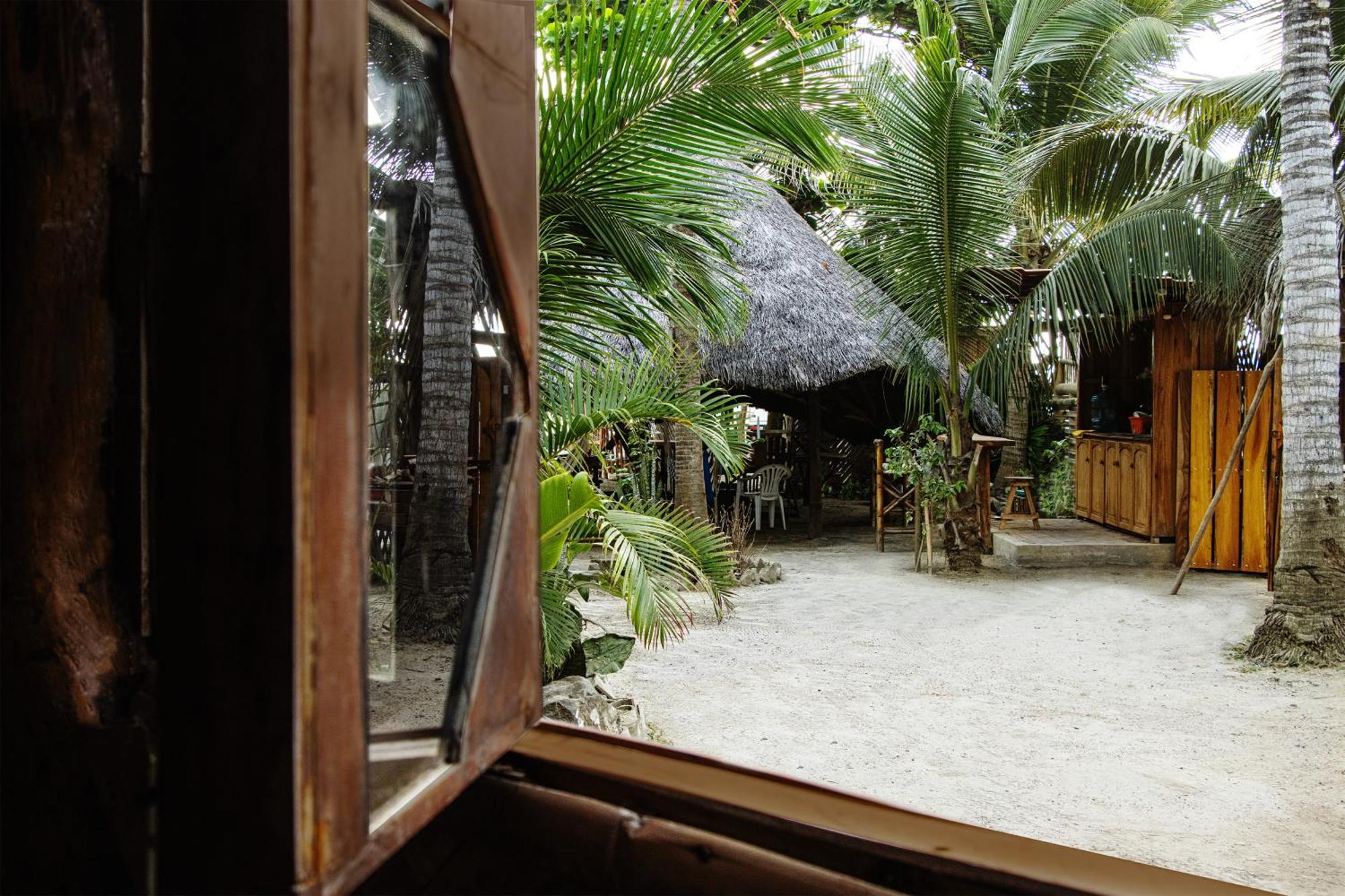 Hostal Olmito Canoa Exterior photo